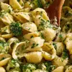 One Pot Broccoli Mac and Cheese Recipe