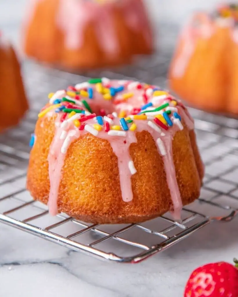 Mini Pound Cakes with Strawberry Glaze Recipe
