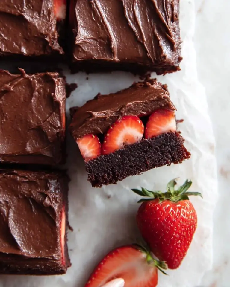 Chocolate-Covered Strawberry Brownies Recipe