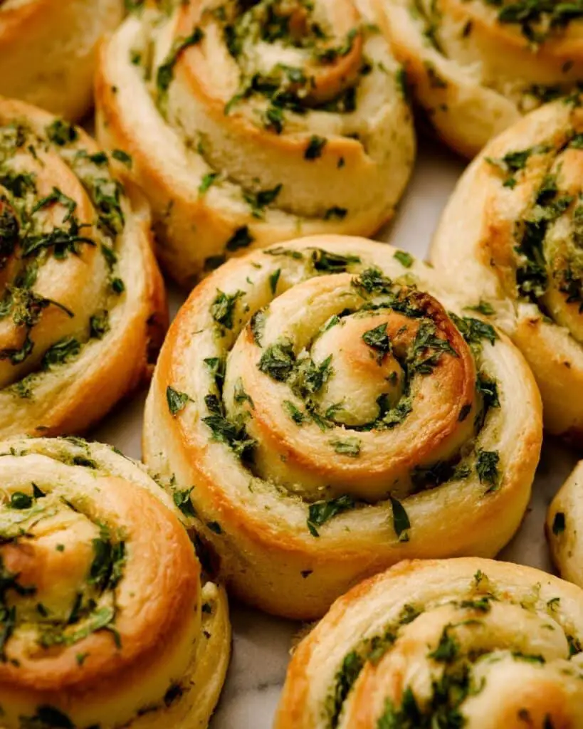 Herb & Garlic Swirl Rolls Recipe